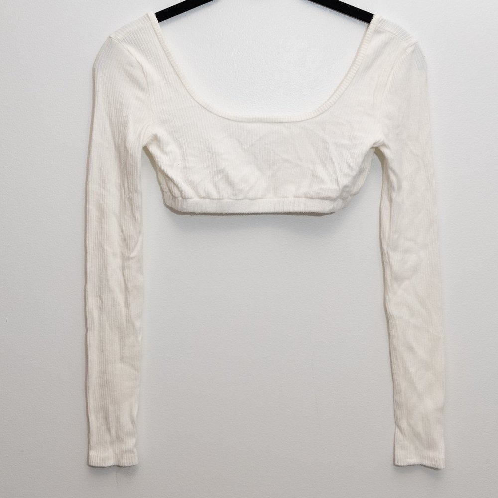NWOT Edikted cropped longsleeve in white